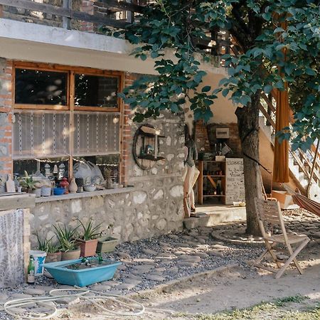 The House In The Village Pellumbas Dış mekan fotoğraf