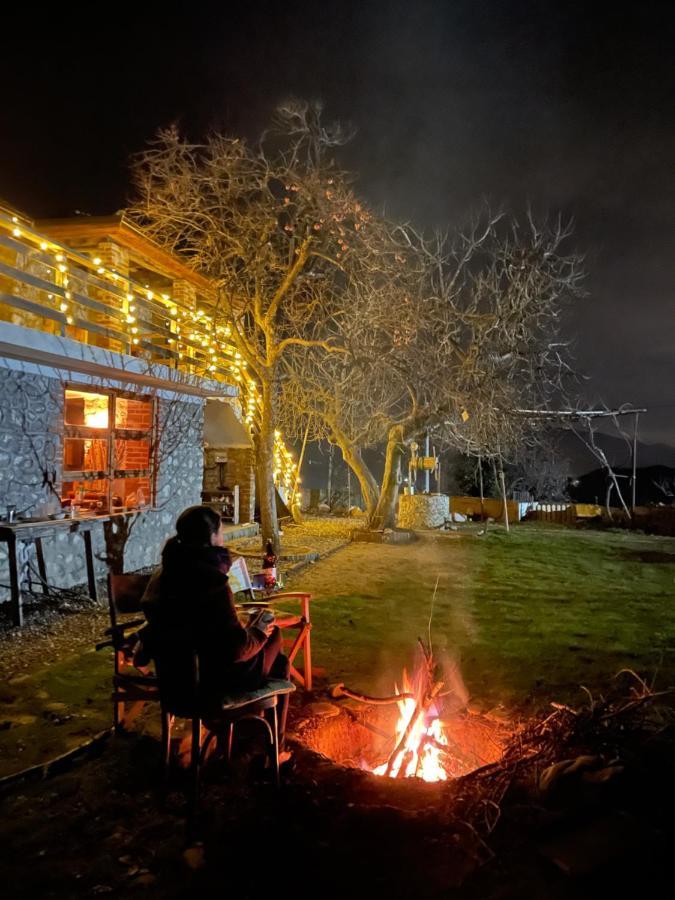 The House In The Village Pellumbas Dış mekan fotoğraf