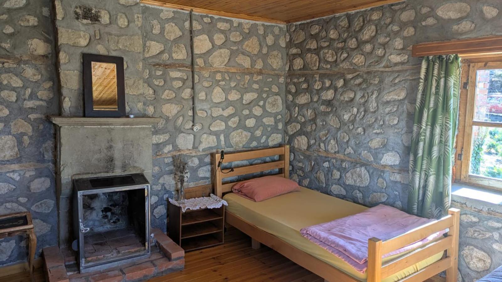 The House In The Village Pellumbas Dış mekan fotoğraf